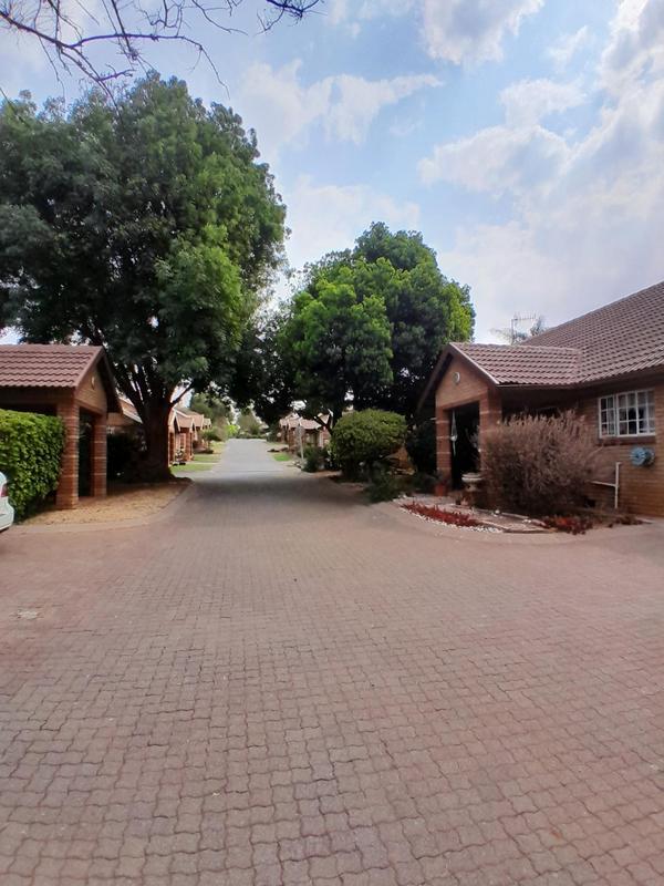 3 Bedroom Property for Sale in Clubview Gauteng