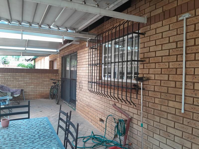 3 Bedroom Property for Sale in Clubview Gauteng