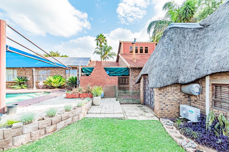 4 Bedroom Property for Sale in The Reeds Gauteng