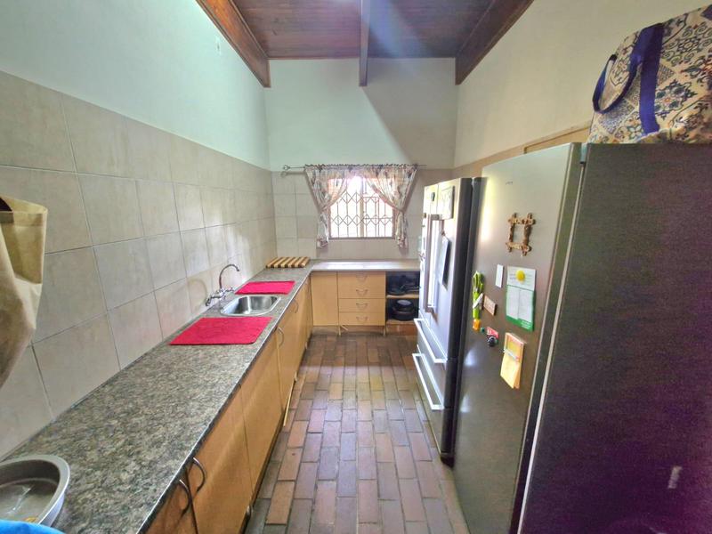 8 Bedroom Property for Sale in Raslouw A H Gauteng