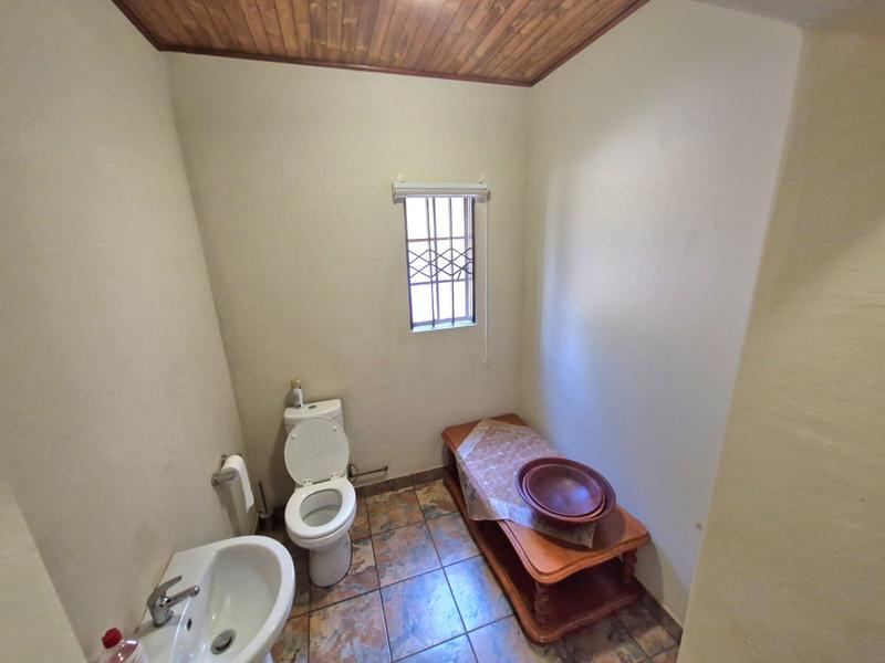 8 Bedroom Property for Sale in Raslouw A H Gauteng