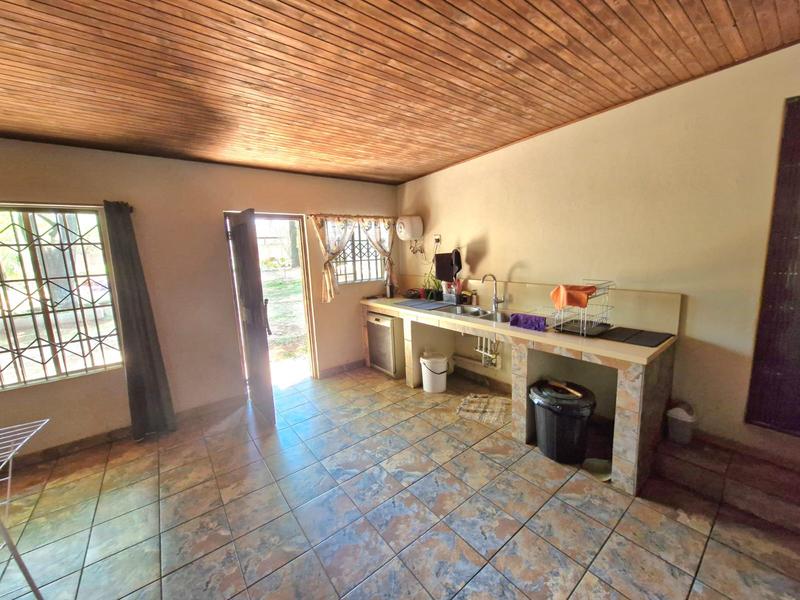 8 Bedroom Property for Sale in Raslouw A H Gauteng