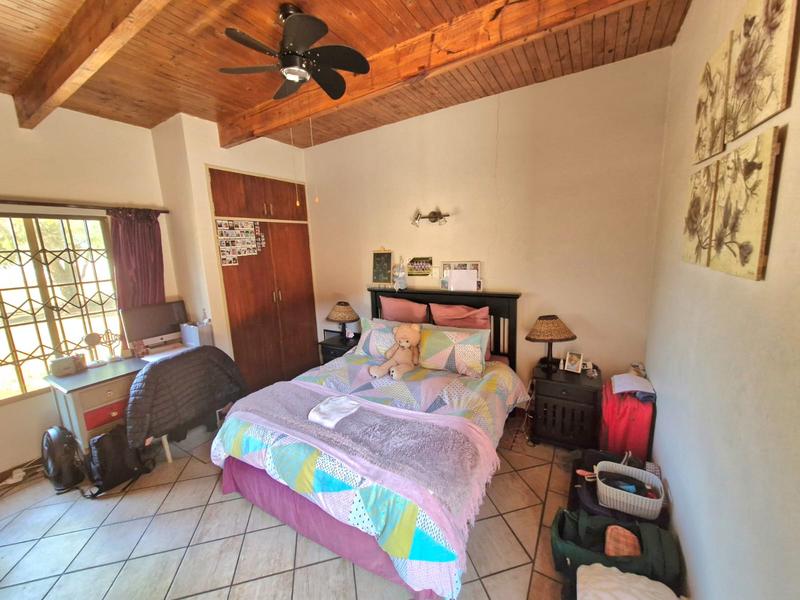 8 Bedroom Property for Sale in Raslouw A H Gauteng