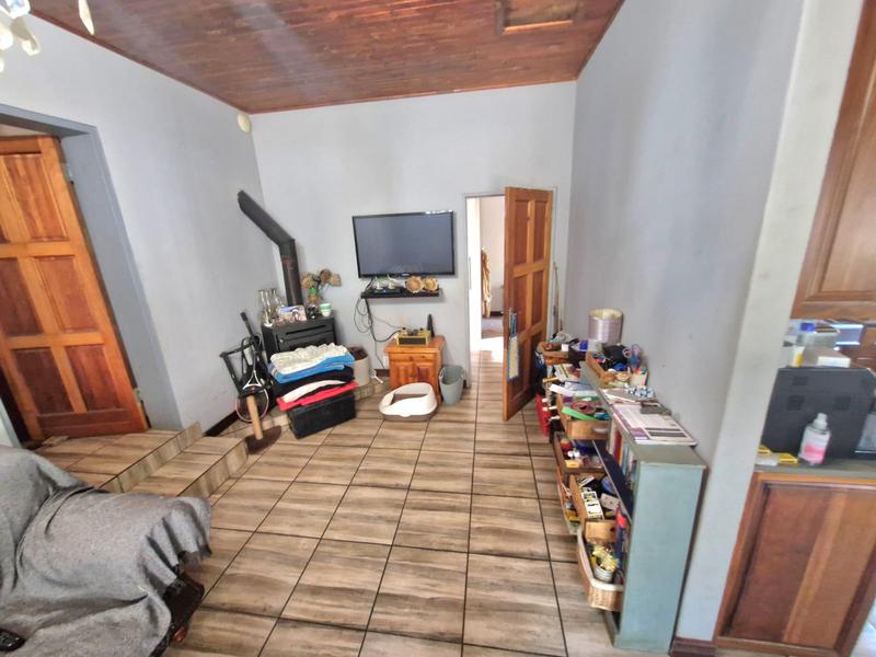 8 Bedroom Property for Sale in Raslouw A H Gauteng