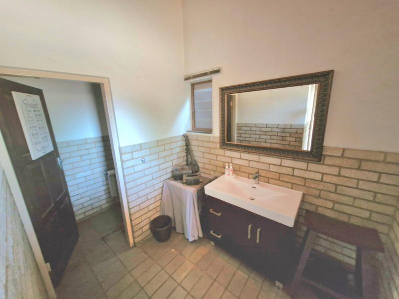 8 Bedroom Property for Sale in Raslouw A H Gauteng