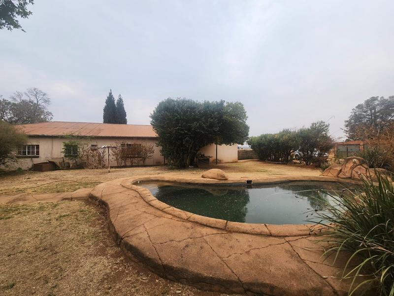 To Let 4 Bedroom Property for Rent in Elandsvlei Gauteng