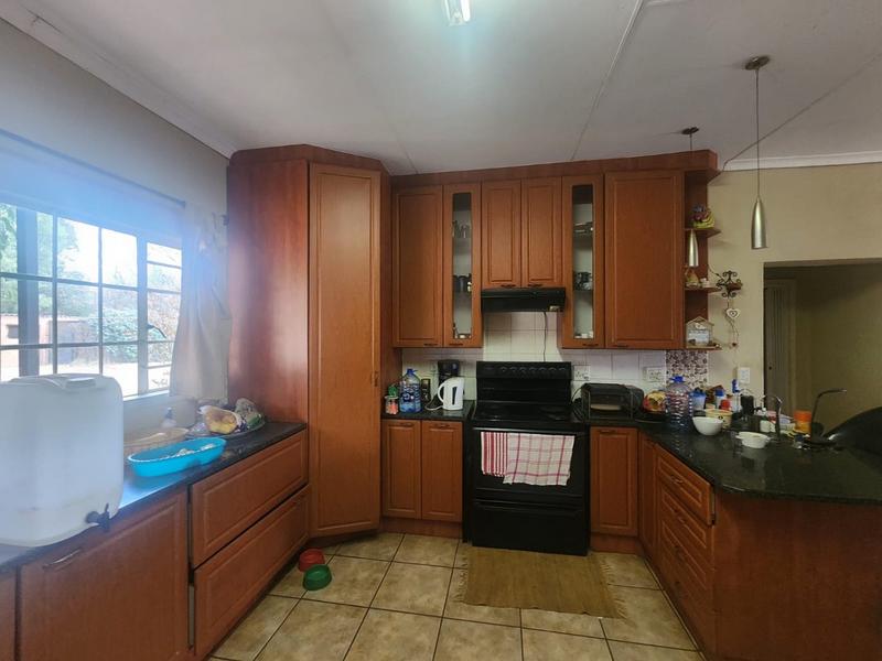 To Let 4 Bedroom Property for Rent in Elandsvlei Gauteng