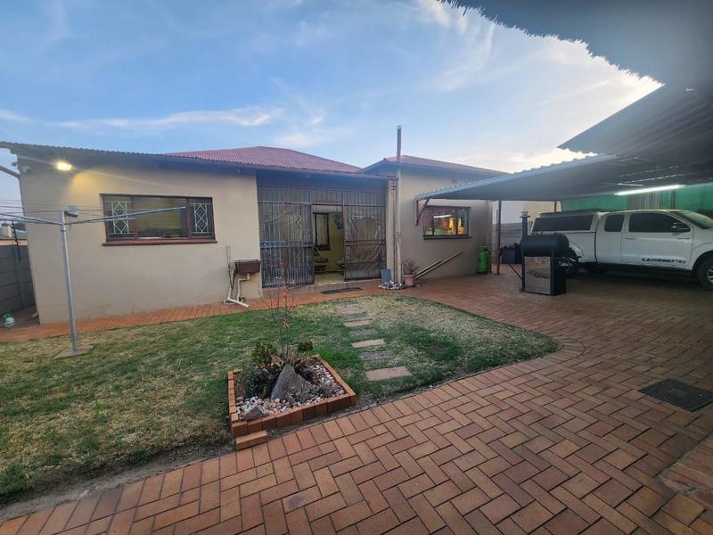 3 Bedroom Property for Sale in Randgate Gauteng