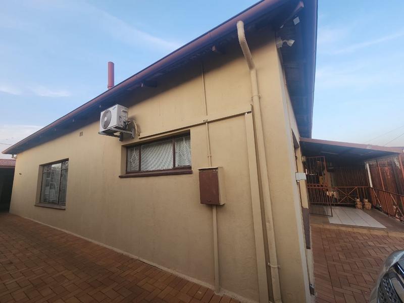 3 Bedroom Property for Sale in Randgate Gauteng