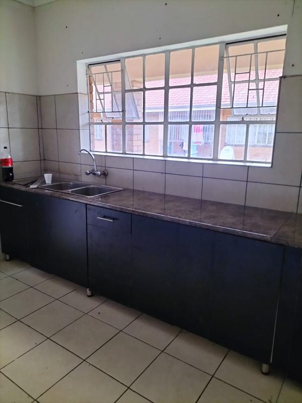 2 Bedroom Property for Sale in Vanderbijlpark CW 3 Gauteng