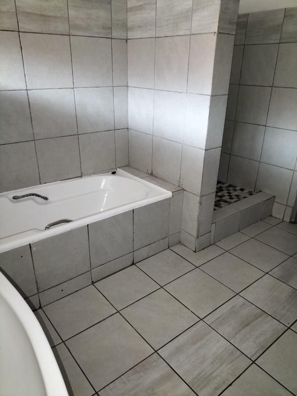 2 Bedroom Property for Sale in Vanderbijlpark CW 3 Gauteng