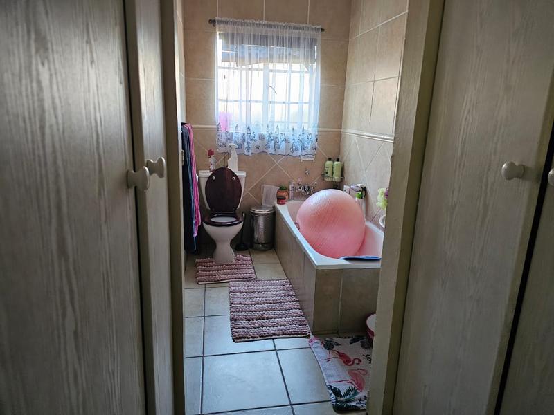 2 Bedroom Property for Sale in Vanderbijlpark SE Gauteng