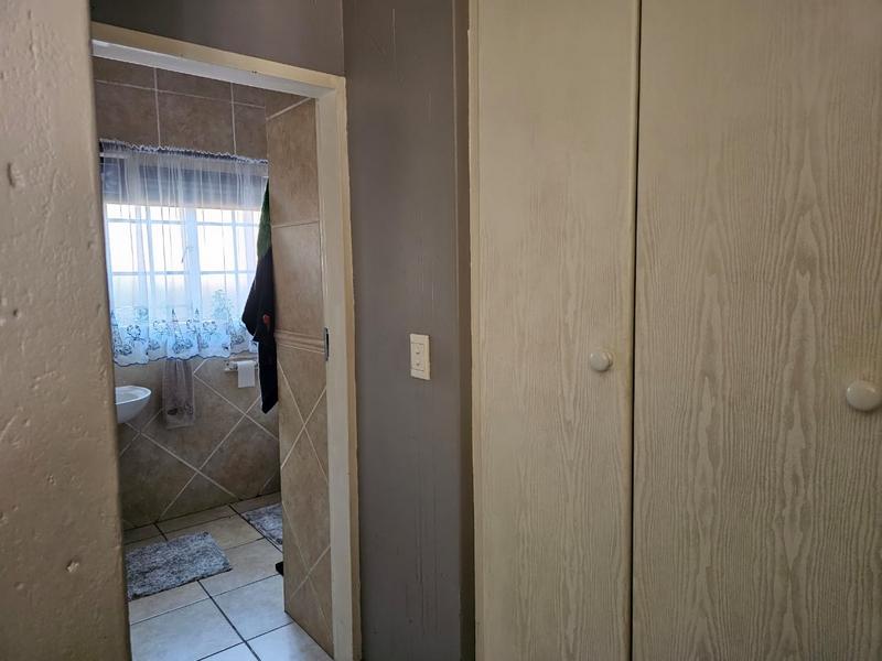 2 Bedroom Property for Sale in Vanderbijlpark SE Gauteng