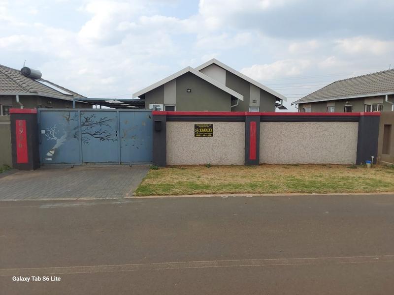 3 Bedroom Property for Sale in Windmill Park Gauteng