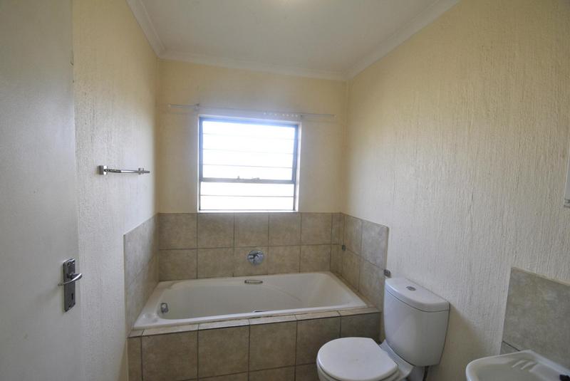 2 Bedroom Property for Sale in Dawn Park Gauteng