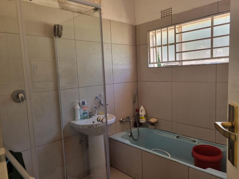 4 Bedroom Property for Sale in Observatory Gauteng