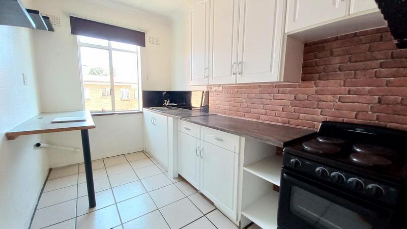 To Let 1 Bedroom Property for Rent in Sunnyridge Gauteng