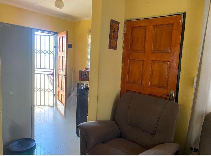 2 Bedroom Property for Sale in Braamfischerville Gauteng