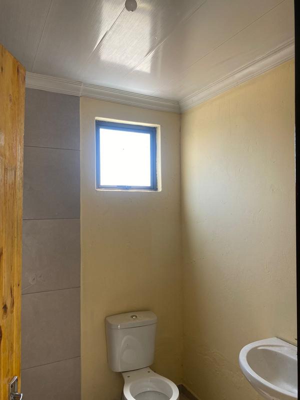 2 Bedroom Property for Sale in Braamfischerville Gauteng