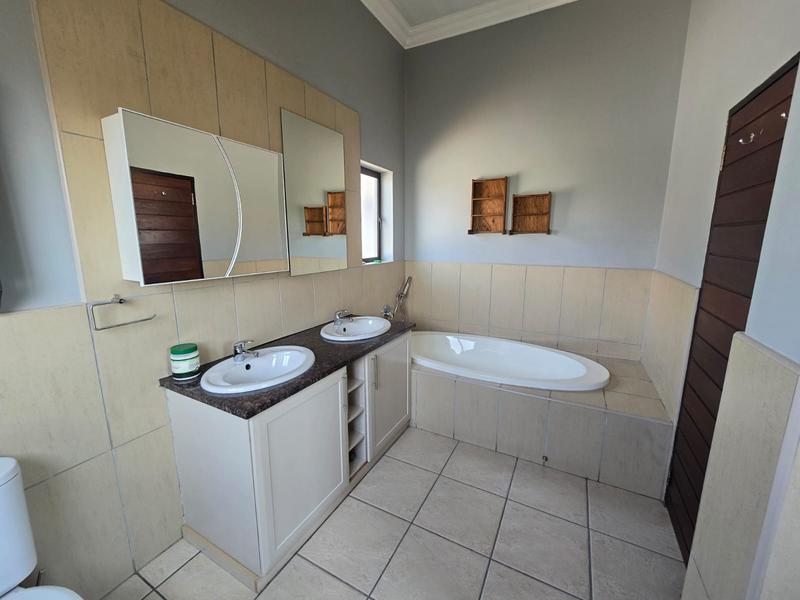 2 Bedroom Property for Sale in Retire at Midstream Gauteng