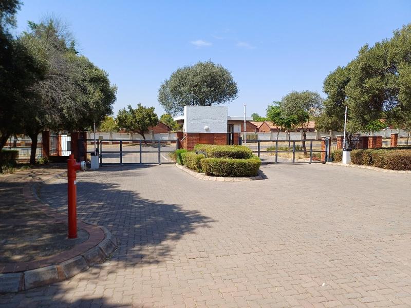 To Let commercial Property for Rent in Highveld Technopark Gauteng