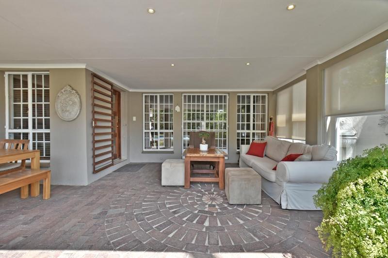 3 Bedroom Property for Sale in Gallo Manor Gauteng