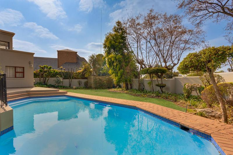 4 Bedroom Property for Sale in Fourways Gardens Gauteng