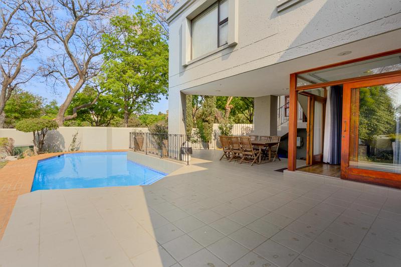 4 Bedroom Property for Sale in Fourways Gardens Gauteng