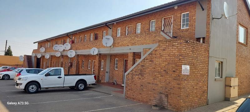 1 Bedroom Property for Sale in Lotus Gardens Gauteng