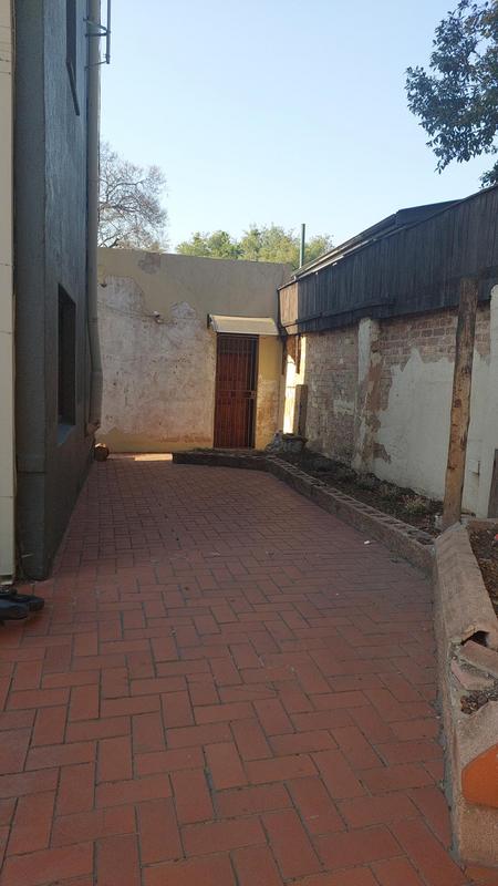 5 Bedroom Property for Sale in Kensington Gauteng