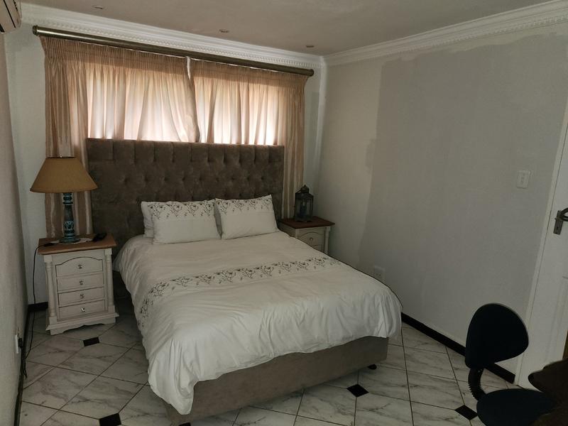 4 Bedroom Property for Sale in Ninapark Gauteng