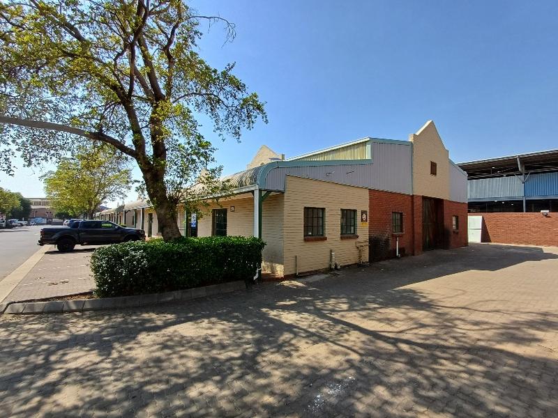 To Let commercial Property for Rent in Hennops Park Industrial Gauteng