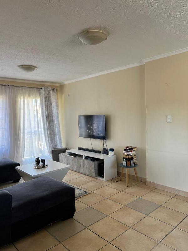 To Let 2 Bedroom Property for Rent in Meredale Gauteng