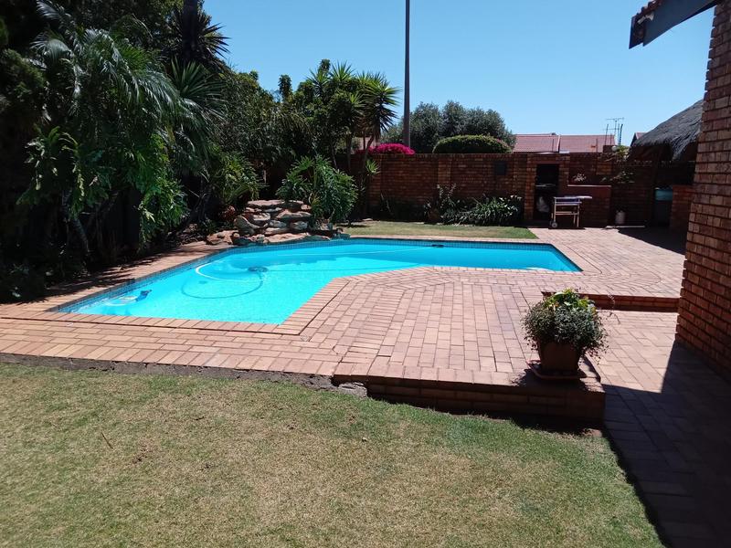 3 Bedroom Property for Sale in Eden Glen Gauteng