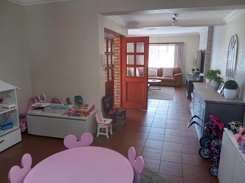 3 Bedroom Property for Sale in Eden Glen Gauteng