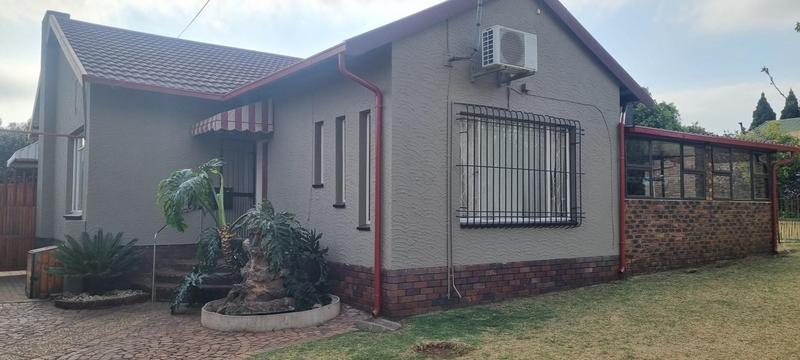 To Let 3 Bedroom Property for Rent in Elspark Gauteng