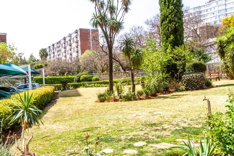 1 Bedroom Property for Sale in Bedford Gardens Gauteng