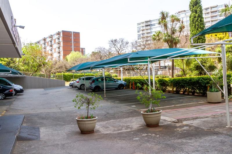 1 Bedroom Property for Sale in Bedford Gardens Gauteng