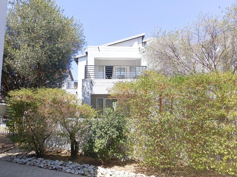 2 Bedroom Property for Sale in Broadacres Gauteng