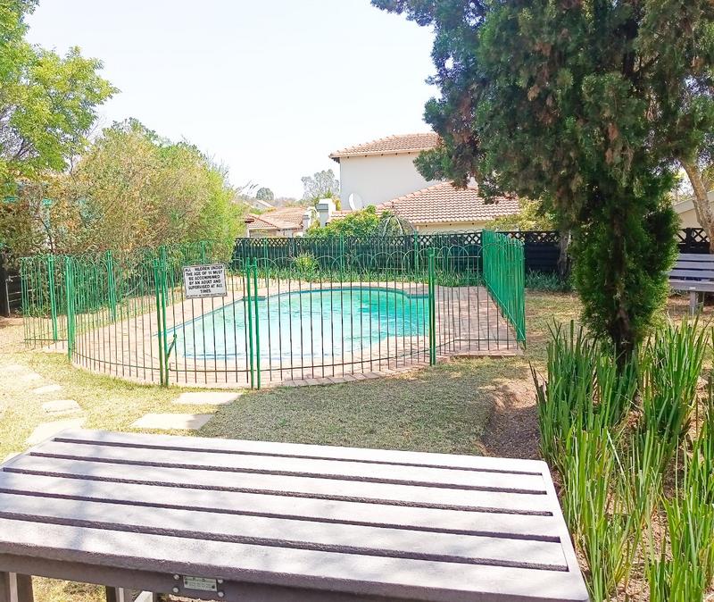 2 Bedroom Property for Sale in Paulshof Gauteng