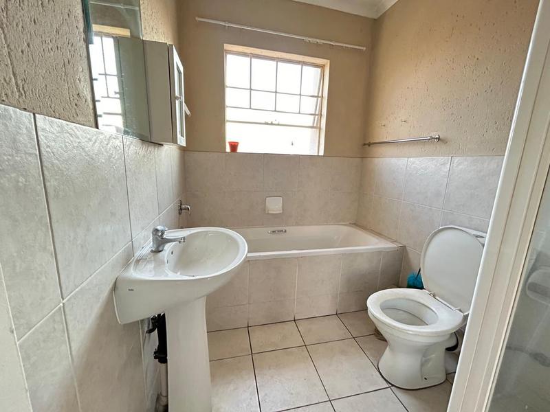 To Let 2 Bedroom Property for Rent in Rynfield A H Gauteng