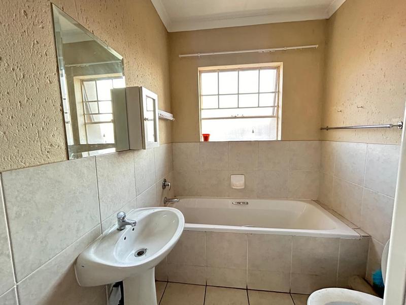 To Let 2 Bedroom Property for Rent in Rynfield A H Gauteng