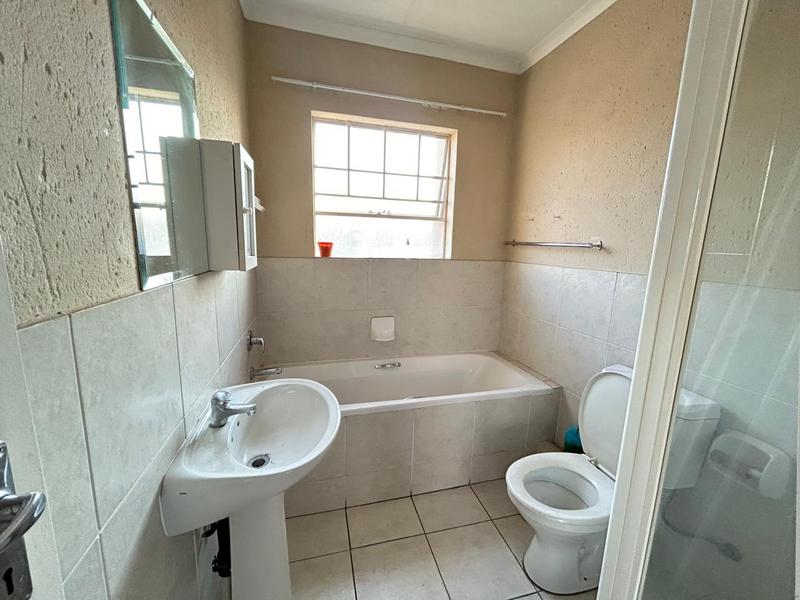 To Let 2 Bedroom Property for Rent in Rynfield A H Gauteng