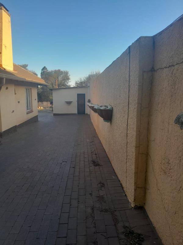 4 Bedroom Property for Sale in Lambton Gauteng