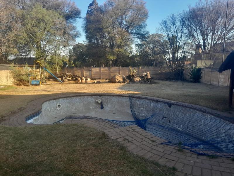 4 Bedroom Property for Sale in Lambton Gauteng