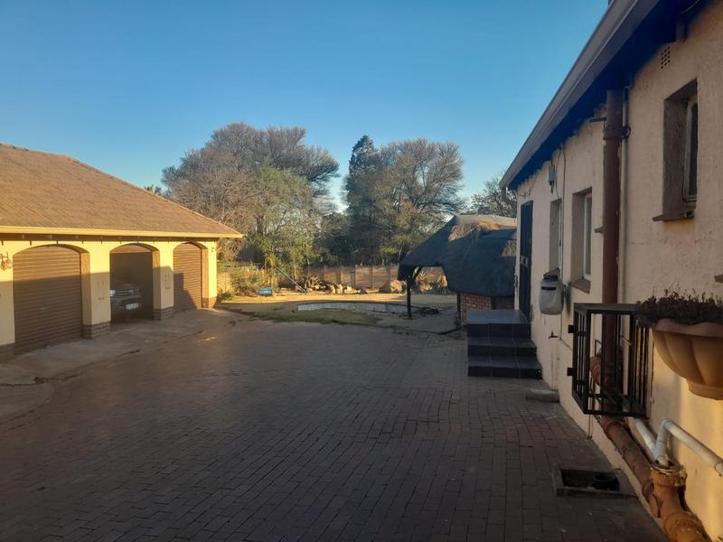 4 Bedroom Property for Sale in Lambton Gauteng