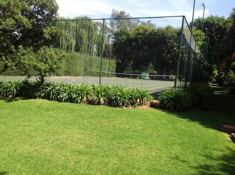 To Let 2 Bedroom Property for Rent in Atholl Gardens Gauteng