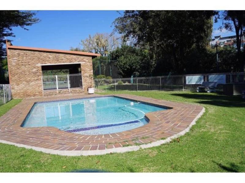 To Let 2 Bedroom Property for Rent in Atholl Gardens Gauteng