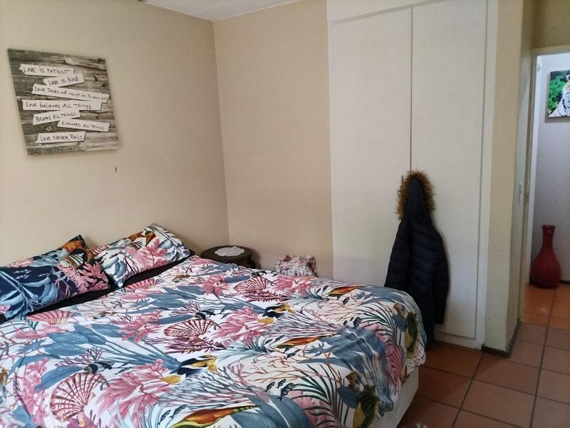 2 Bedroom Property for Sale in Douglasdale Gauteng