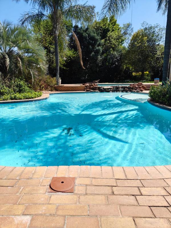 2 Bedroom Property for Sale in Douglasdale Gauteng